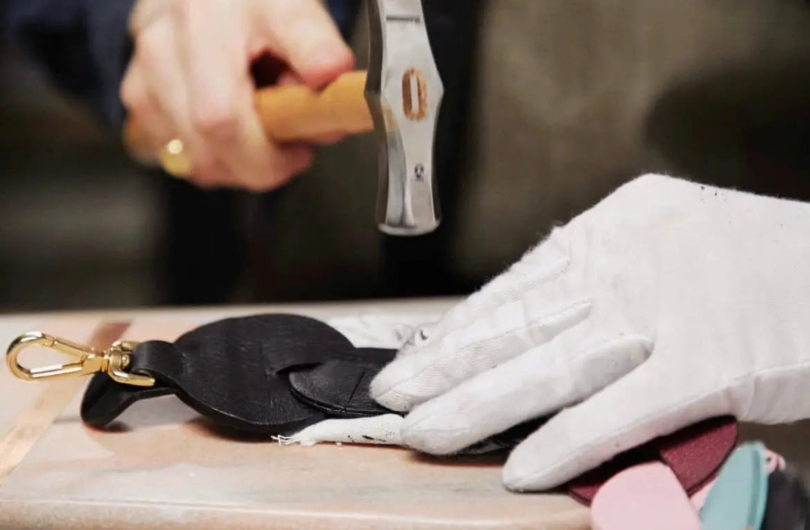Cuir pleine fleur, corrigé, croûte : comment reconnaître un bon cuir Kelia Paris